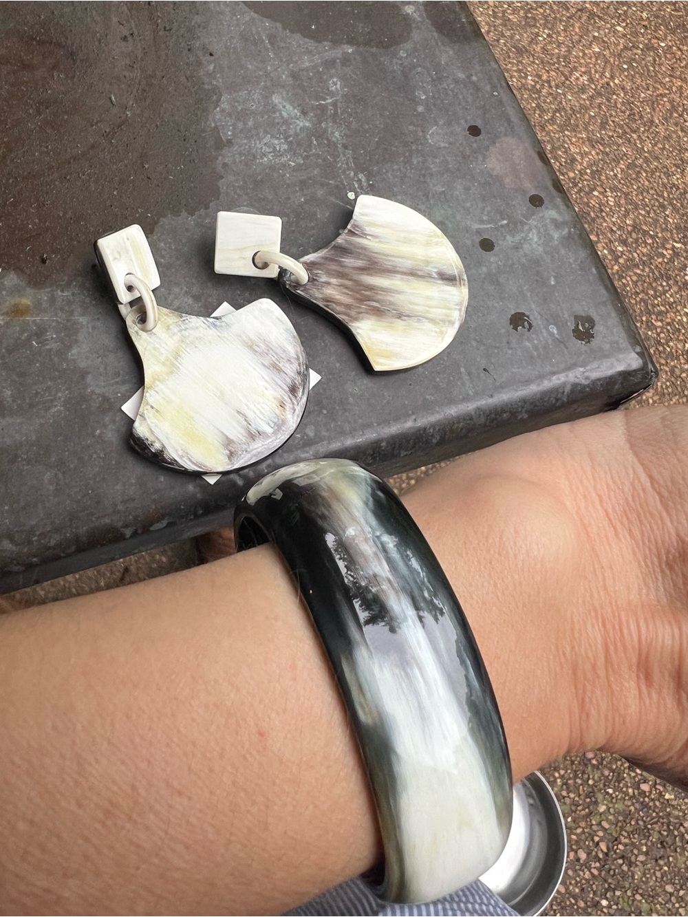 Marbled Horn Bangle with Matching Drop Earrings in Black, Cream, Gray